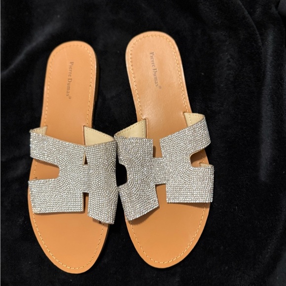 Pierre Dumas Sparkly Silver and Tan Sandals - Picture 10 of 13